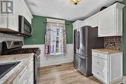 27 BYNG AVENUE | Brockville Ontario | Slide Image Sixteen