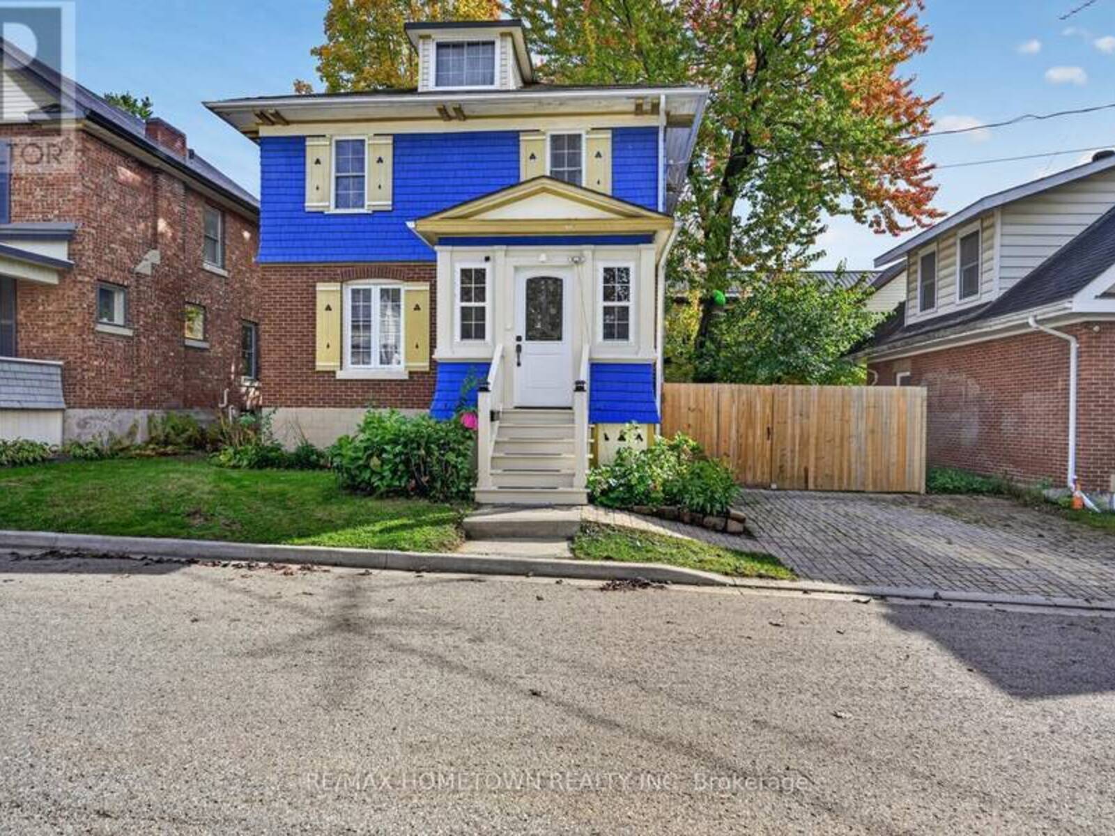 27 BYNG AVENUE, Brockville, Ontario K6V 1J2