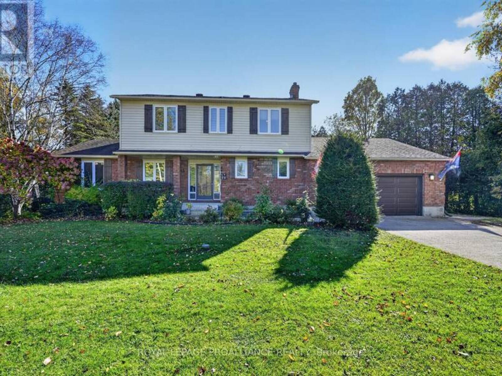 15 WILLOW DRIVE, Augusta, Ontario K0E 1P0