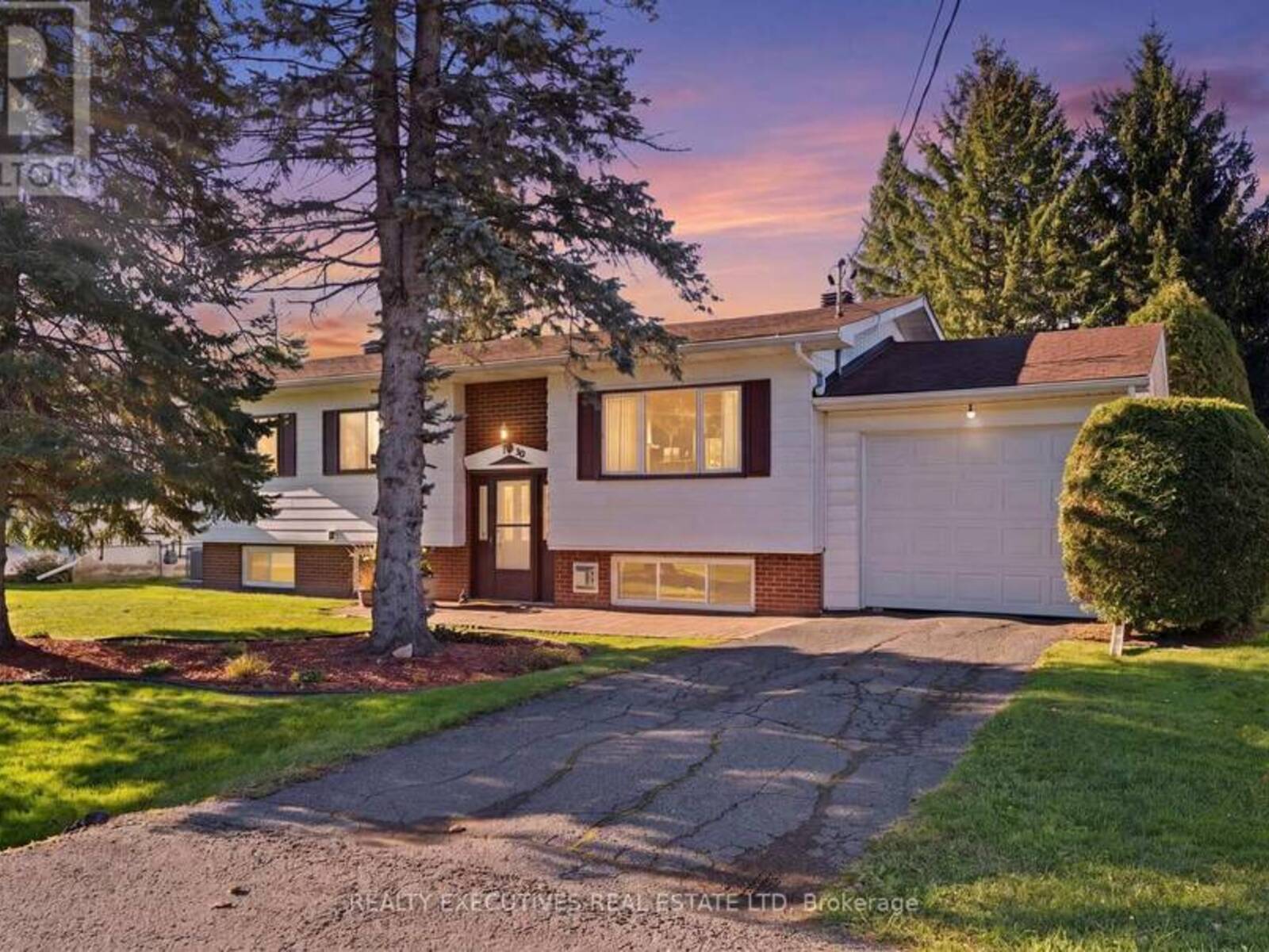 46 CHESTERVILLE THOMPSON ROAD, North Dundas, Ontario K0C 2K0