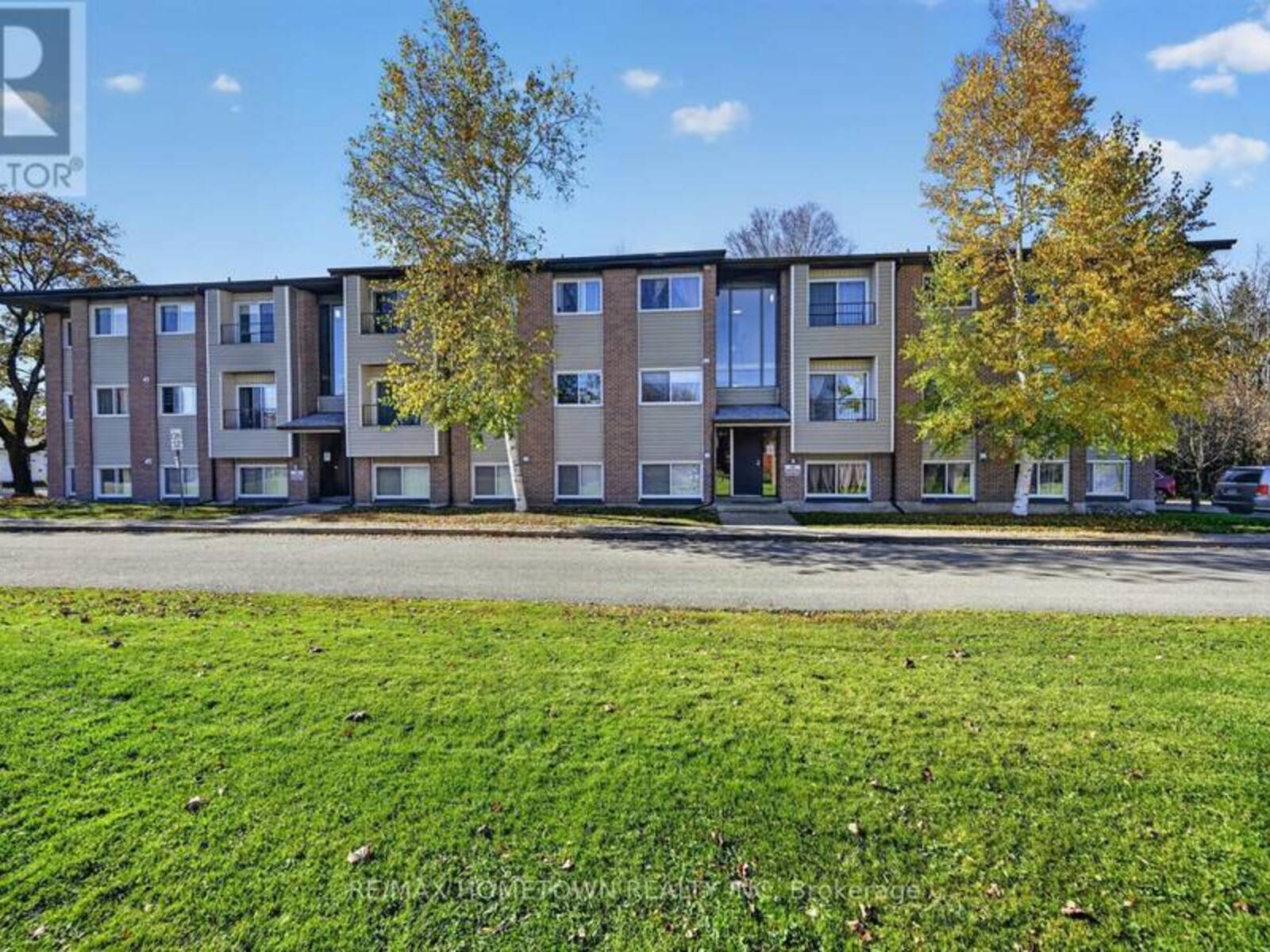 105 - 323 MAIN STREET W, Merrickville, Ontario K0G 1N0