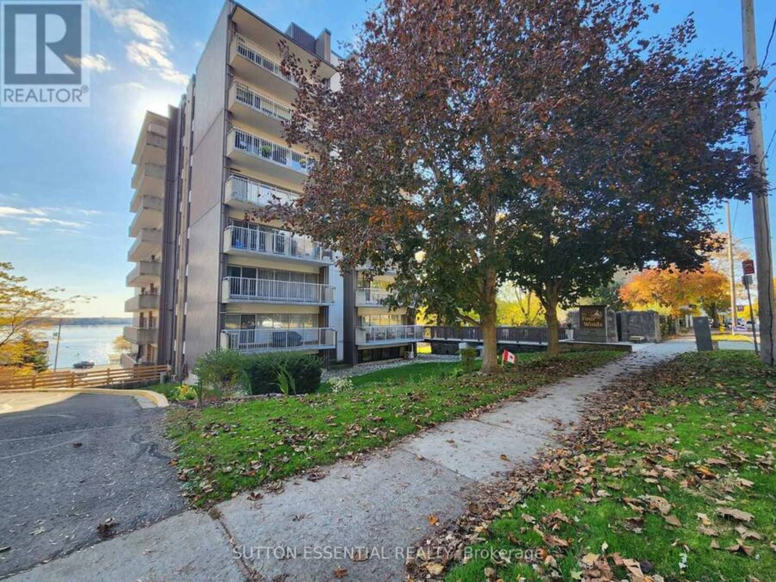 305 - 109 KING STREET E, Brockville, Ontario K6V 1B8