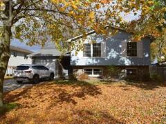 336 WALNUT COURT St. Clair Ontario, N0N 1G0