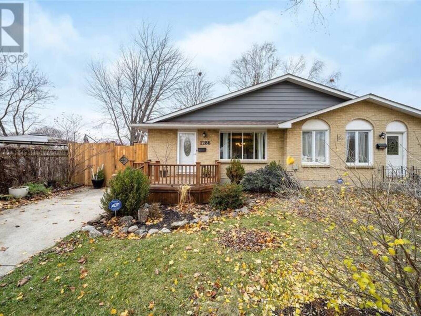 1286 WILLA DRIVE, Sarnia, Ontario N7S 1T7