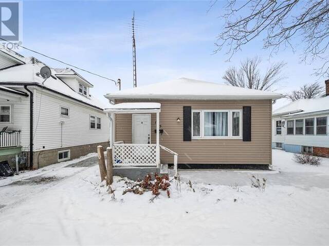 125 JOHN STREET Sarnia Ontario, N7T 2Z1