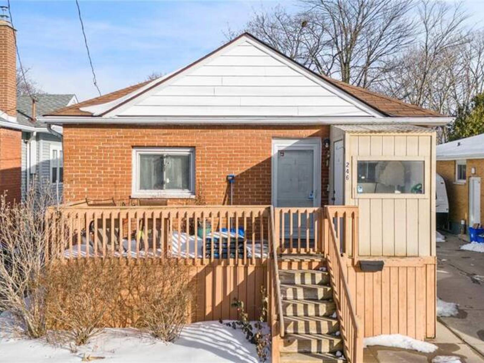 246 RUSSELL STREET, Sarnia, Ontario N7T 3L8