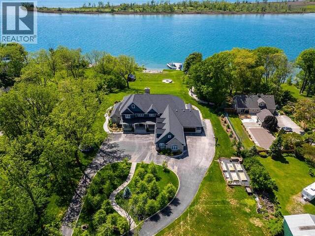 647 ST CLAIR PARKWAY St. Clair Ontario, N0N 1G0 - 8 Bedrooms Waterfront Home For sale