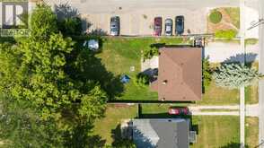 863 DEVINE STREET | Sarnia Ontario | Slide Image Twelve