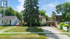 863 DEVINE STREET | Sarnia Ontario | Slide Image Two