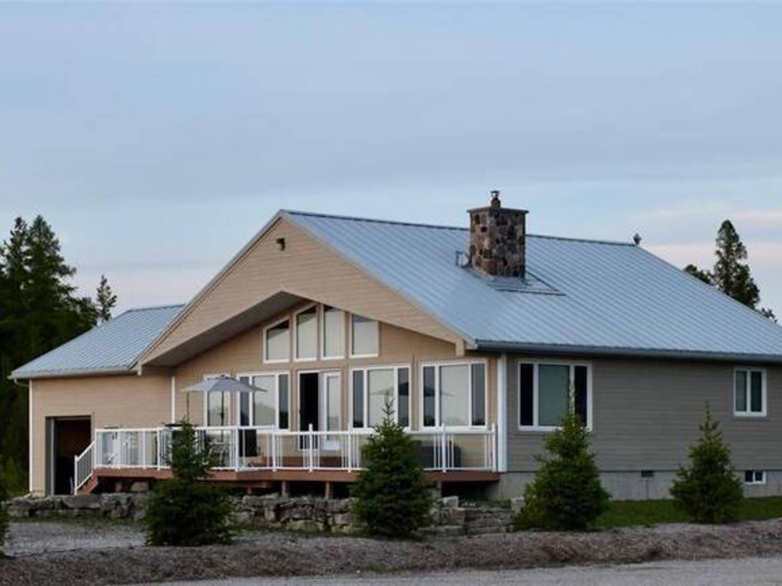 64 BAISE AVENUE, Tobermory, Ontario N0H 2R0