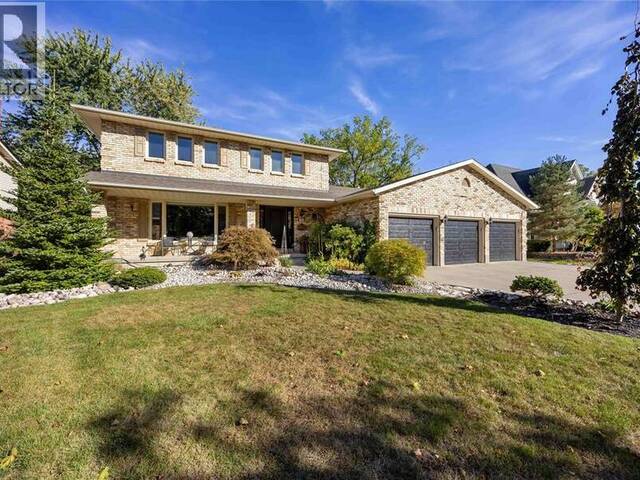 756 ST CLAIR PARKWAY St. Clair Ontario, N0N 1G0 - 4 Bedrooms Waterfront Home For sale