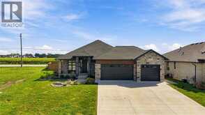 6747 GRIFFIN DRIVE | Plympton-Wyoming Ontario | Slide Image Two