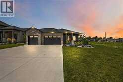 6927 SHORESIDE DRIVE | Plympton-Wyoming Ontario | Slide Image Two
