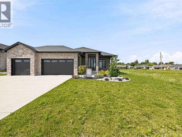6927 SHORESIDE DRIVE Plympton-Wyoming Ontario, N0N 1E0 - 5 Bedrooms Home For Sale