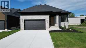 2060 MARION AVENUE | Sarnia Ontario | Slide Image One