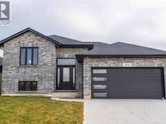 4009 Greenwood STREET Petrolia Ontario, N0N 1R0
