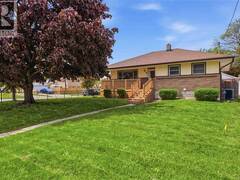 5 ABERDEEN AVENUE Sarnia Ontario, N7S 2N5