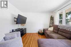 429 EAST STREET North | Sarnia Ontario | Slide Image Four