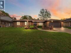 632 ESSER CRESCENT Sarnia Ontario, N7S 5J2
