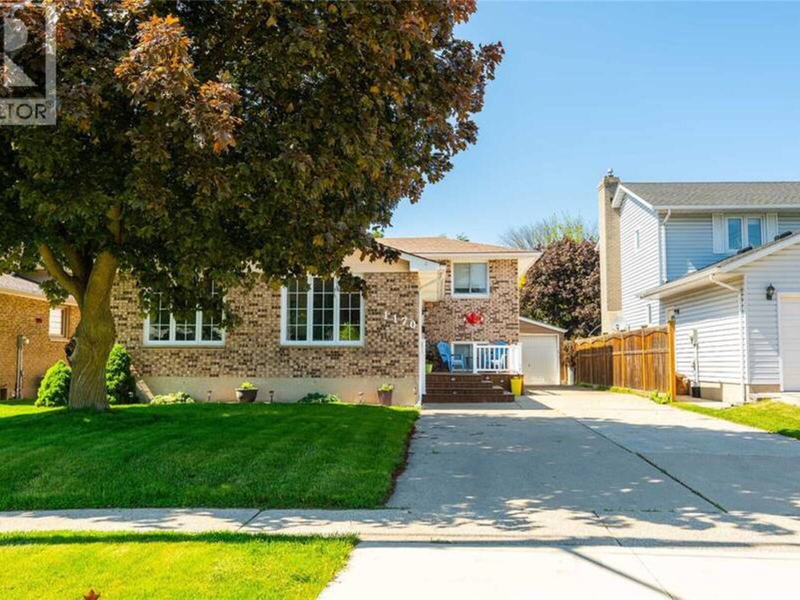 1170 CATHCART BOULEVARD, Sarnia, Ontario N7S 2H5