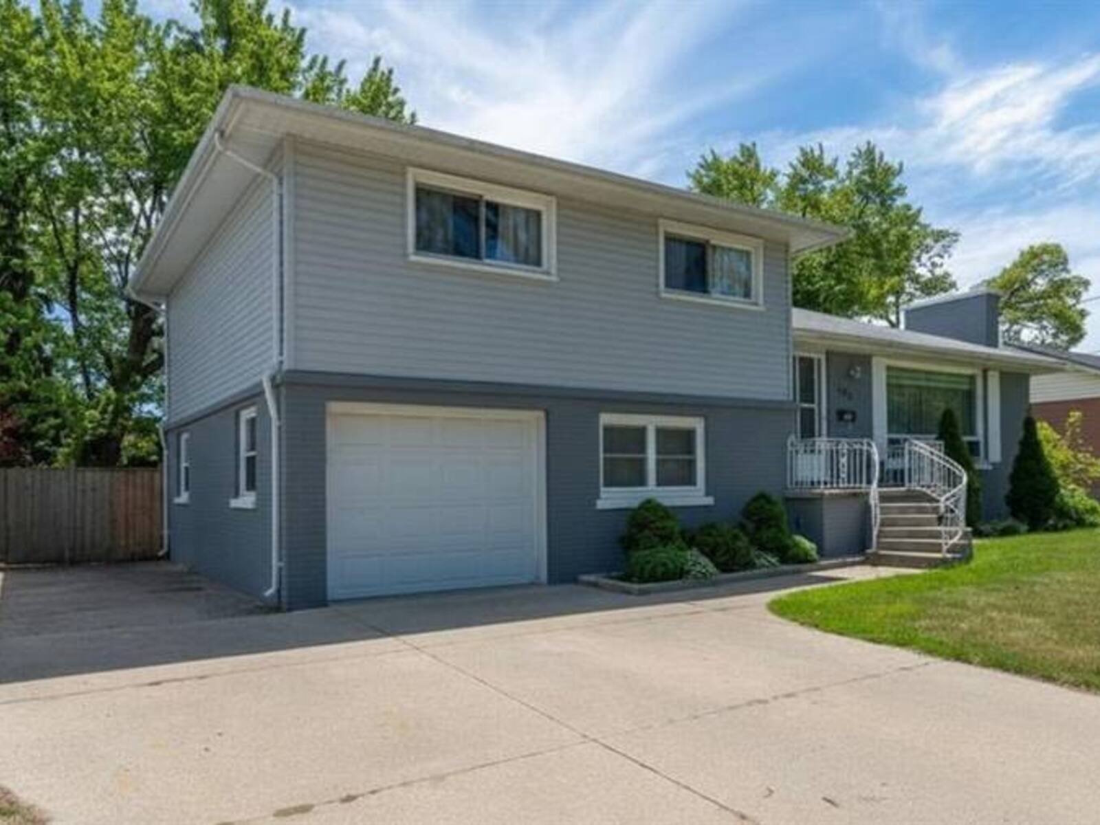 893 CATHCART BOULEVARD, Sarnia, Ontario N7V 2N7