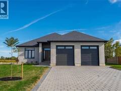3555 PAUL CRESCENT Plympton-Wyoming Ontario, N0N 1E0