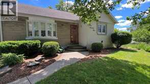 1275 WEBSTER DRIVE | Sarnia Ontario | Slide Image Two