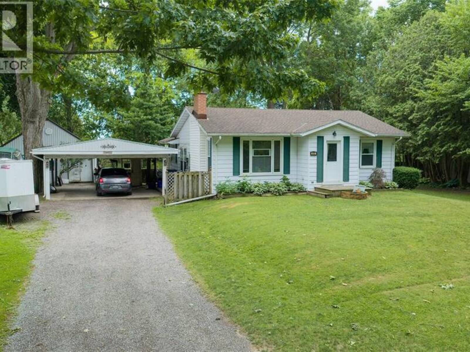 465 SYDENHAM STREET, Chatham-Kent, Ontario N0P 1M0