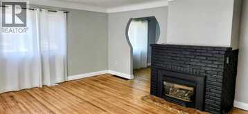 2012 Wayne AVENUE | Sarnia Ontario | Slide Image Five