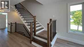 365 VICTORIA AVENUE | Sarnia Ontario | Slide Image Twelve