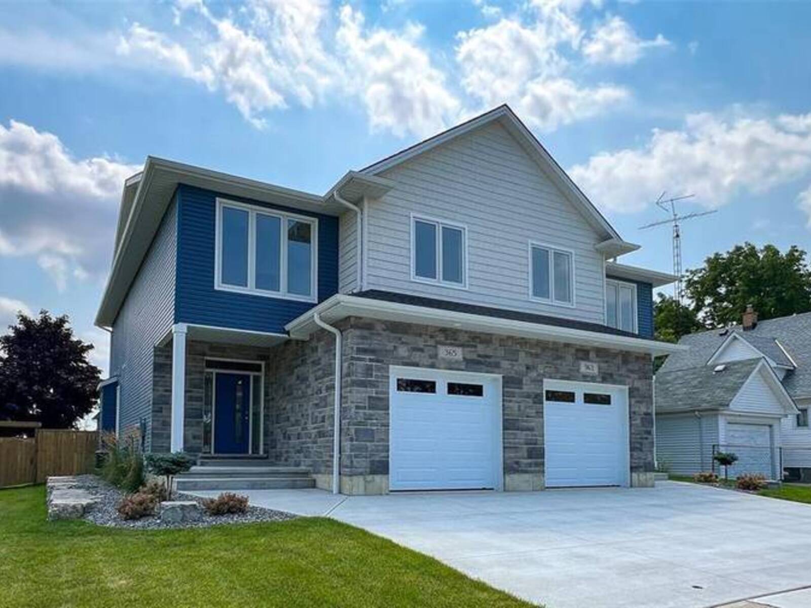 365 VICTORIA AVENUE, Sarnia, Ontario N7V 1H9
