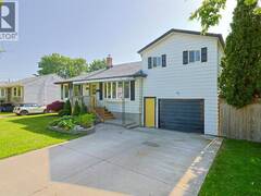 898 GRANDVIEW AVENUE Sarnia Ontario, N7V 3X2