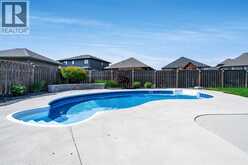 64 Valencia DRIVE | Chatham Ontario | Slide Image Thirty-eight