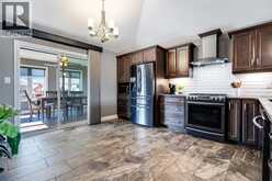 64 Valencia DRIVE | Chatham Ontario | Slide Image Ten