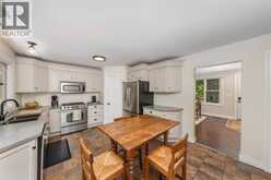 743 Errol ROAD East | Sarnia Ontario | Slide Image Sixteen