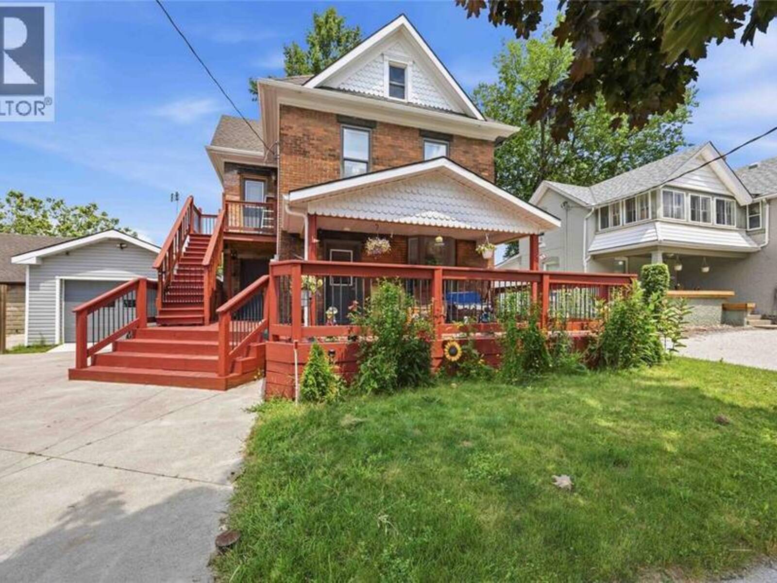 136 DURAND STREET, Sarnia, Ontario N7T 5A2