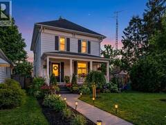422 GREENFIELD STREET Petrolia Ontario, N0N 1R0
