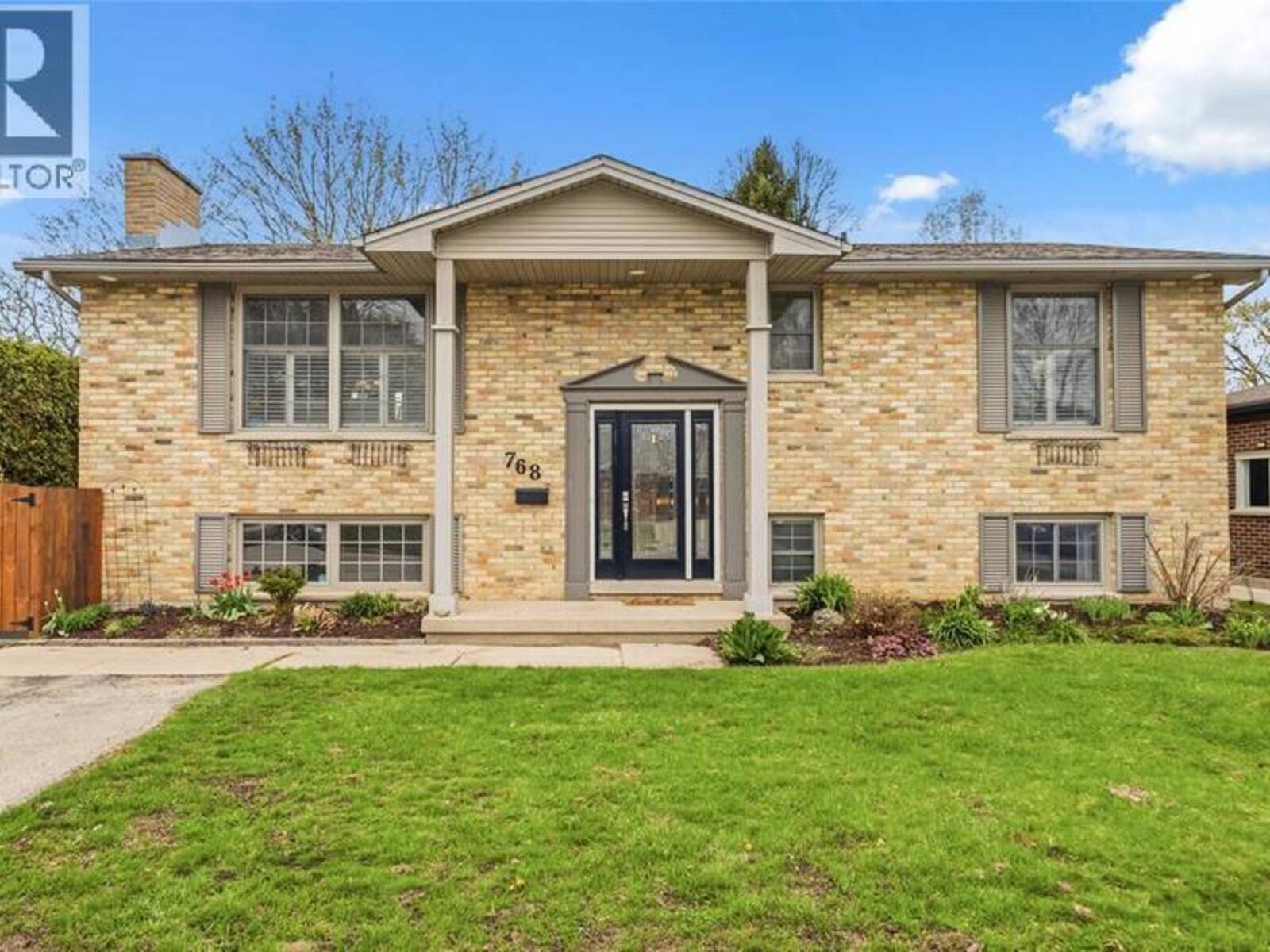 768 Grenfell DRIVE, London, Ontario N5X 2C7