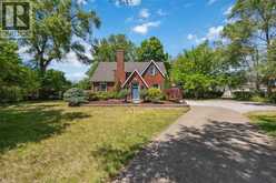 860 LONDON ROAD | Sarnia Ontario | Slide Image Nine