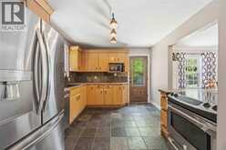 860 LONDON ROAD | Sarnia Ontario | Slide Image Seventeen