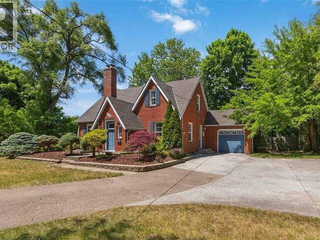860 LONDON ROAD Sarnia Ontario, N7T 4Y2 - 3 Bedrooms Home For Sale