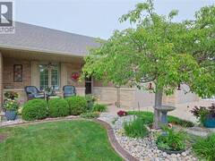 248 BENTLEY COURT Sarnia Ontario, N7S 0E1