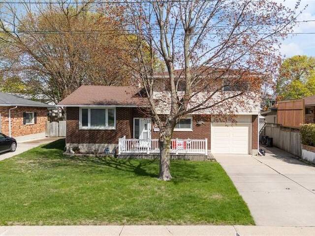 1126 Cathcart BOULEVARD Sarnia Ontario, N7S 2H5 - 4 Bedrooms Home For Sale