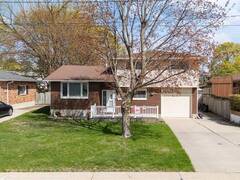 1126 Cathcart BOULEVARD Sarnia Ontario, N7S 2H5