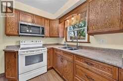 298 ELSFIELD CRESCENT | Sarnia Ontario | Slide Image Eight