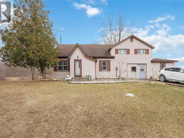 823 HOLT LINE St. Clair Ontario, N0P 2B0 - 4 Bedrooms Waterfront Home For sale