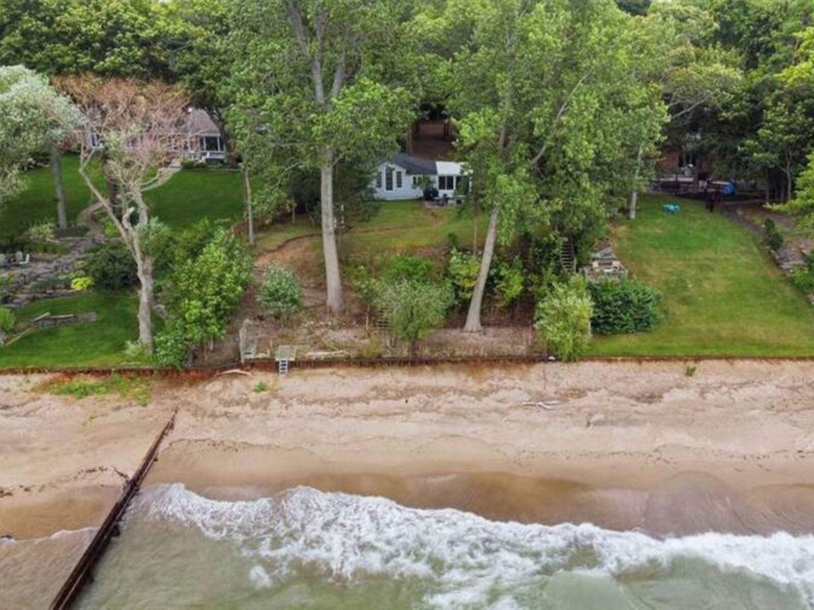 1996 LAKESHORE ROAD, Sarnia, Ontario N7X 1E9