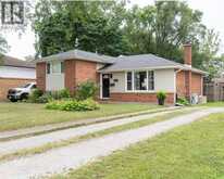 1049 INDIAN ROAD North | Sarnia Ontario | Slide Image Five