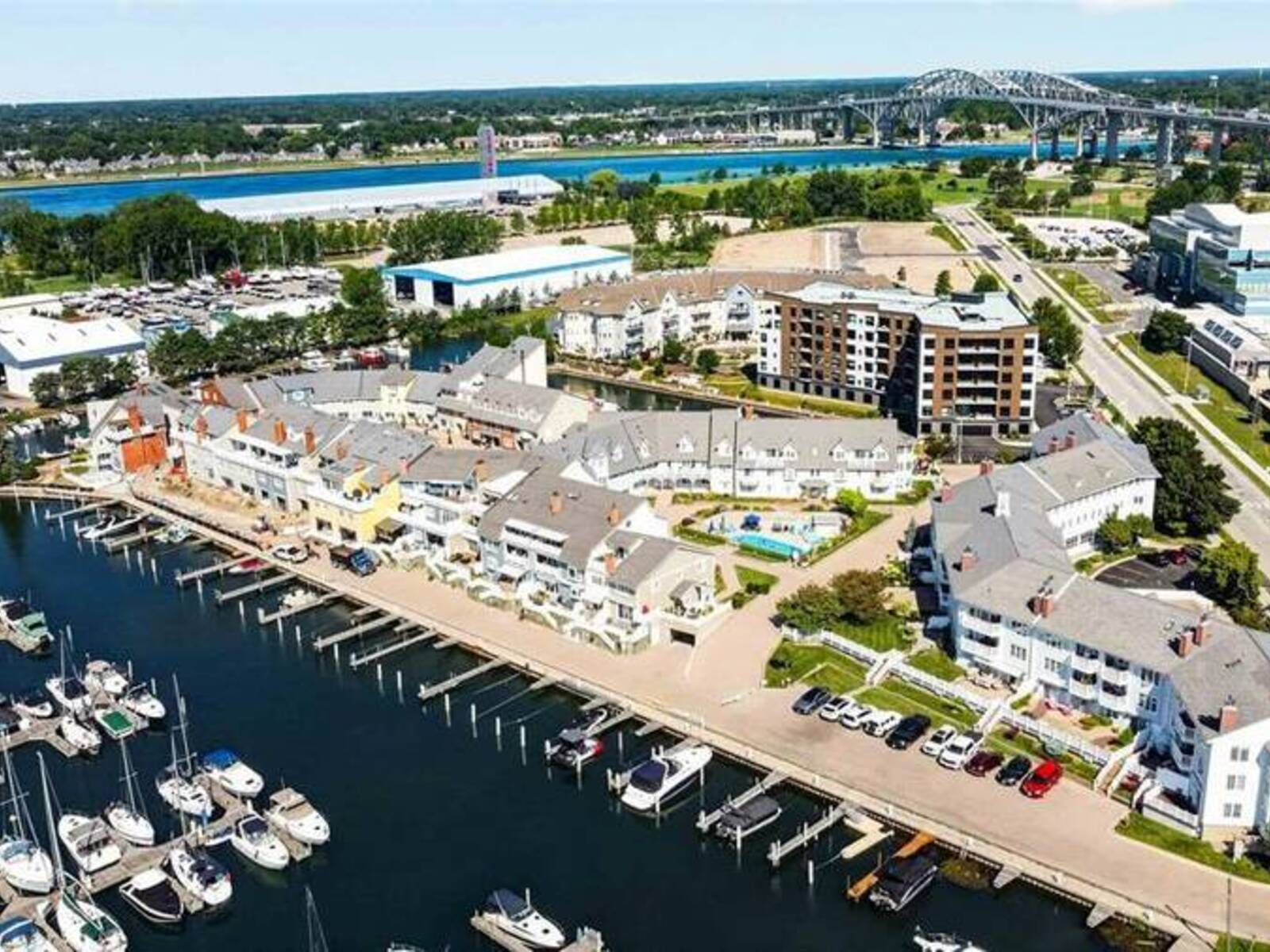1520 VENETIAN BOULEVARD Unit# M-306, Sarnia, Ontario N7T 7Z8