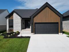 2056 MARION AVENUE Sarnia Ontario, N0N 1C0